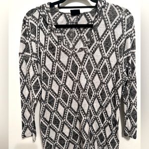 Lightweight Patterned Pullover